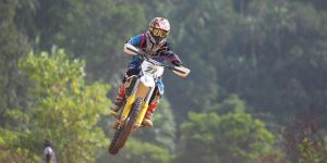 Motocross racing competition